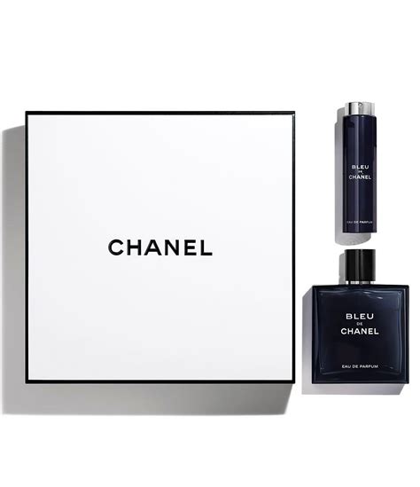 The One Eau de Parfum Travel Spray .